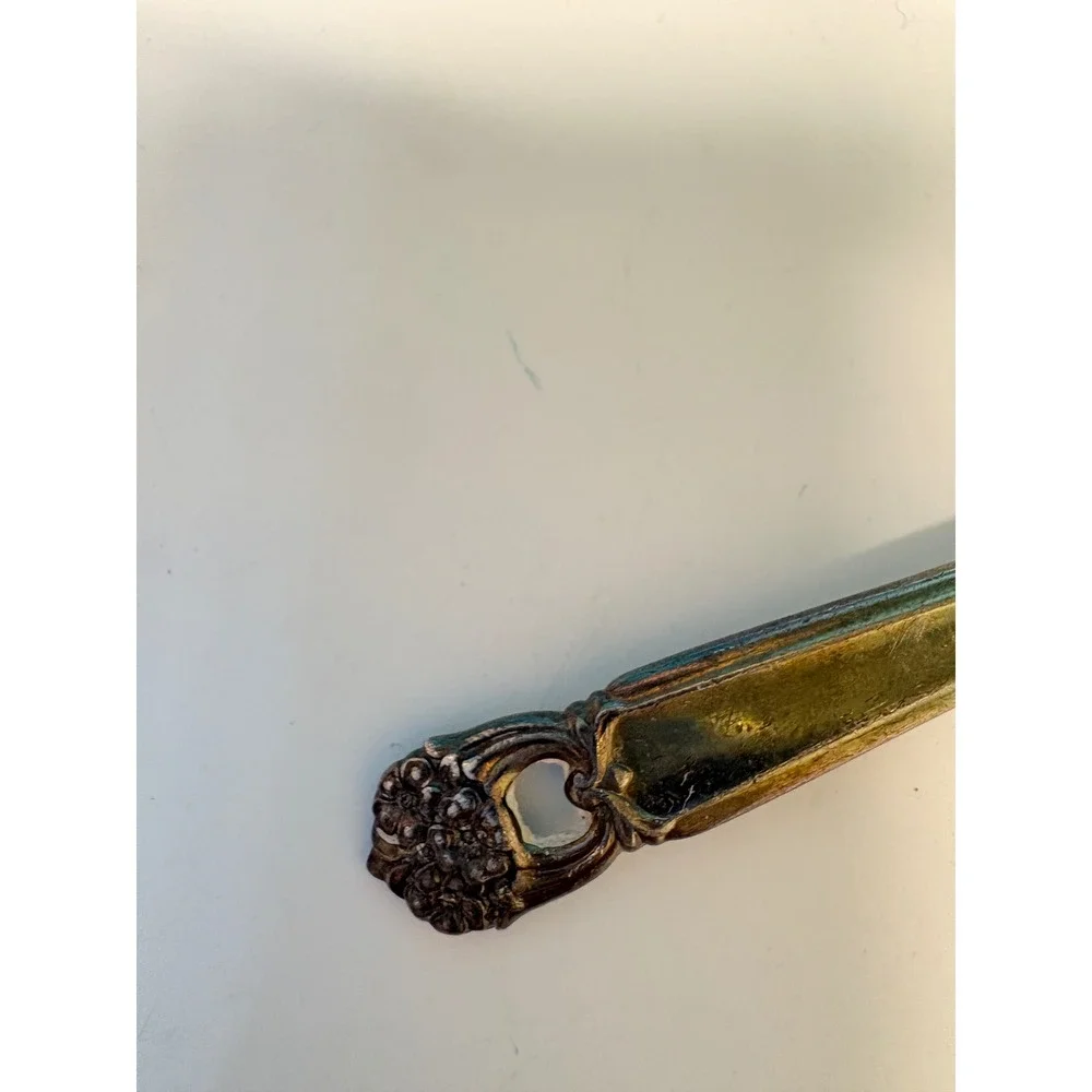 1847 Rogers Bros Daffodil Silverplate Cocktail Seafood Fork Vintage 4.5 Inch